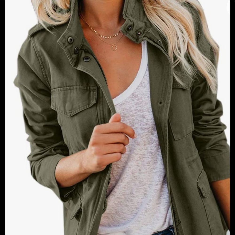 Army green women’s utility jacket large